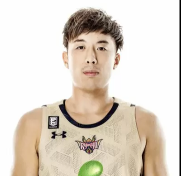 https://img.qsepay.com.cn/img/basketball/player/9f9d2819e1db9fdba3c26379c9a7a23c.png