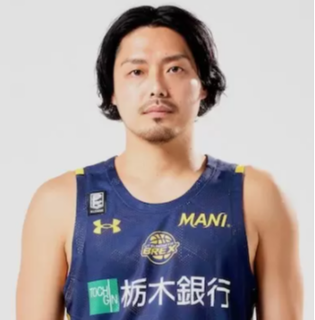 https://img.qsepay.com.cn/img/basketball/player/c83b1a623761085bb78364195f86ab5e.png